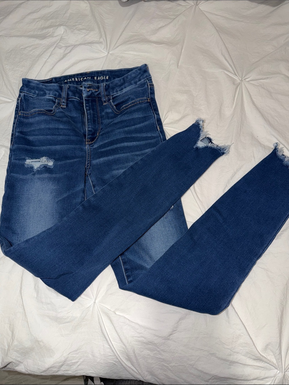 American Eagle Outfitters Women's Medium Blue Distressed High-Rise Skinny Jeans